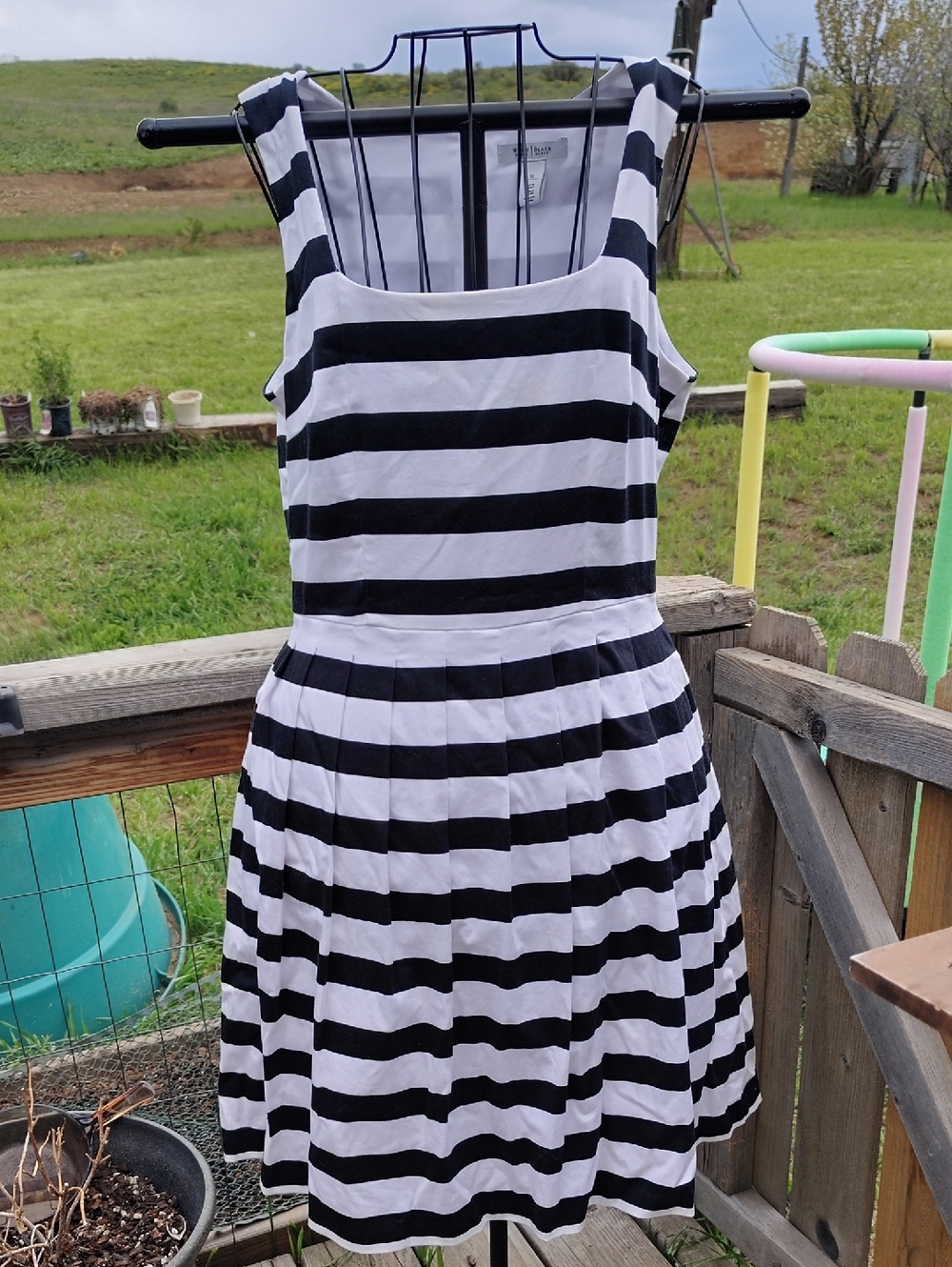 White House Black Market Black and White Striped Midi Fit-and-Flare Dress Sz 12